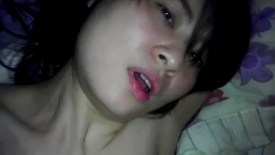 ”喜欢你用力干我“淫荡小少妇一脸的欲求不满